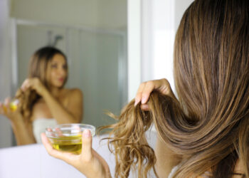 How coconut oil helps in hair loss