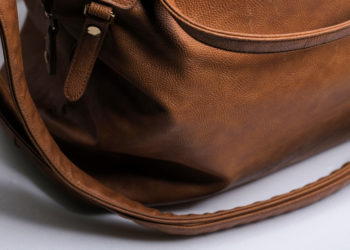 How to get rid of grease stains from leather purse?