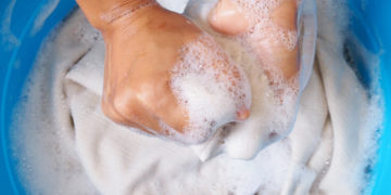 The best way to hand wash clothes